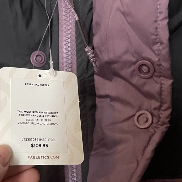 NWT Fabletics Puffer Jacket - Picture 5 of 6